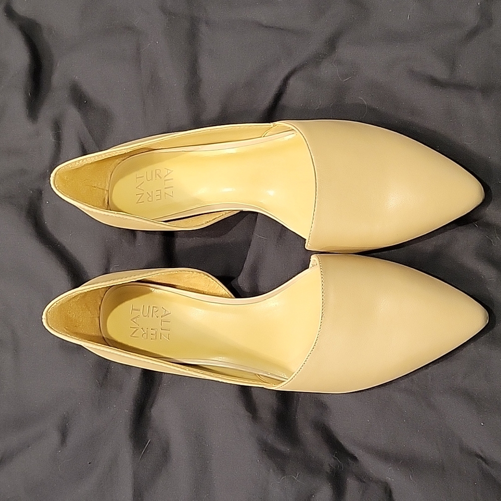 Brand New Nude Flats, Size 9.5M